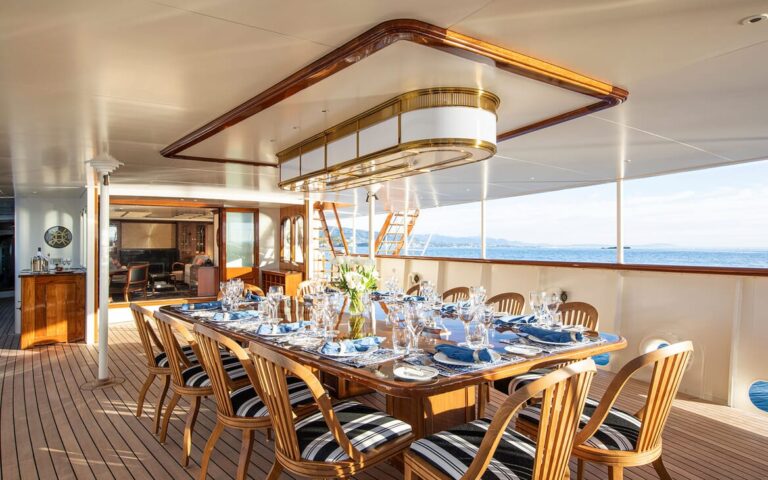 On deck dining