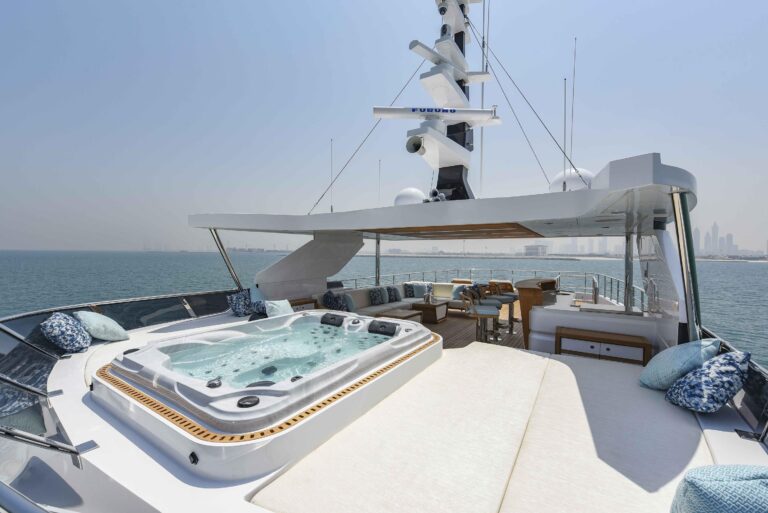 Sun Deck jacuzzi