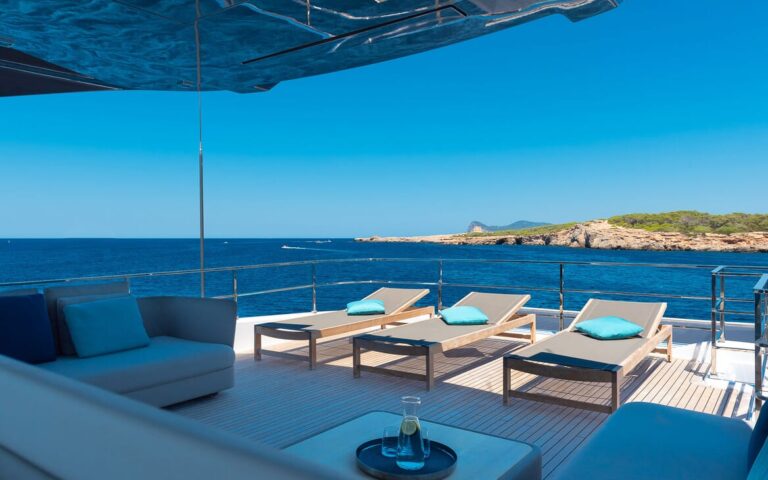 Sun deck
