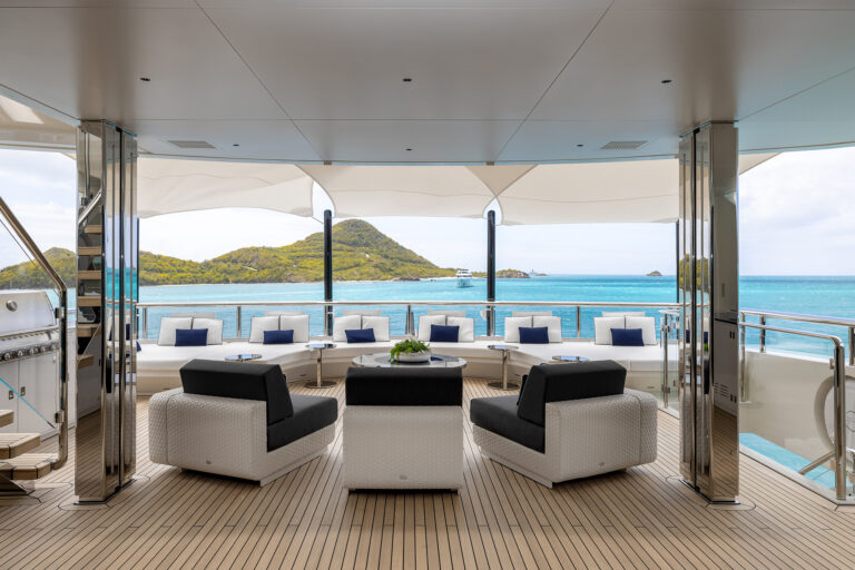 Sundeck view aft