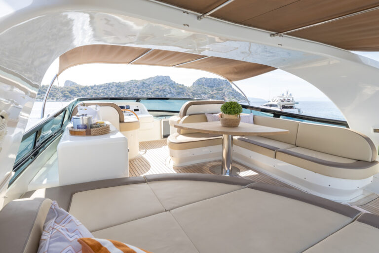 Flybridge view from port side sunpads