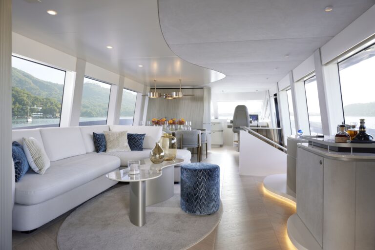 Main salon view forward