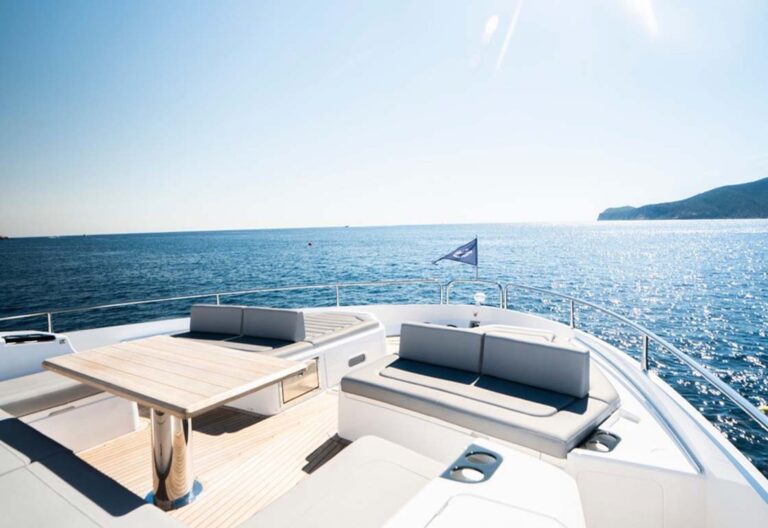 Open views from the foredeck
