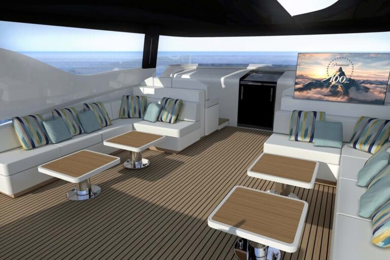 Sun deck seating