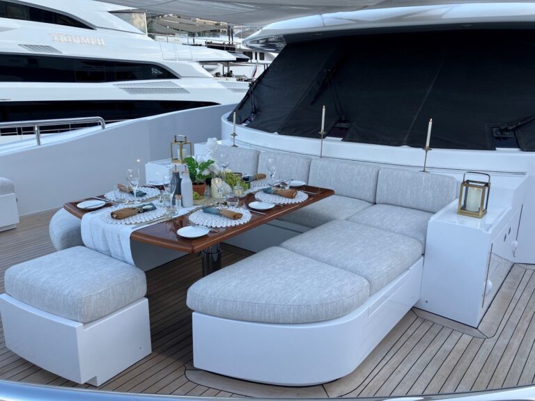 Main deck forward