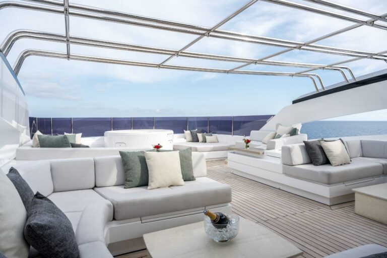 Sun deck lounge and jacuzzi.