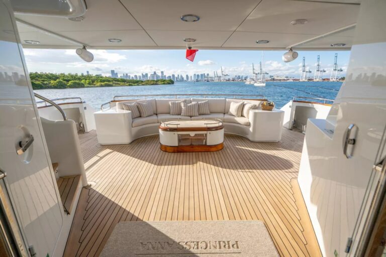Beautifully comfortable main deck aft