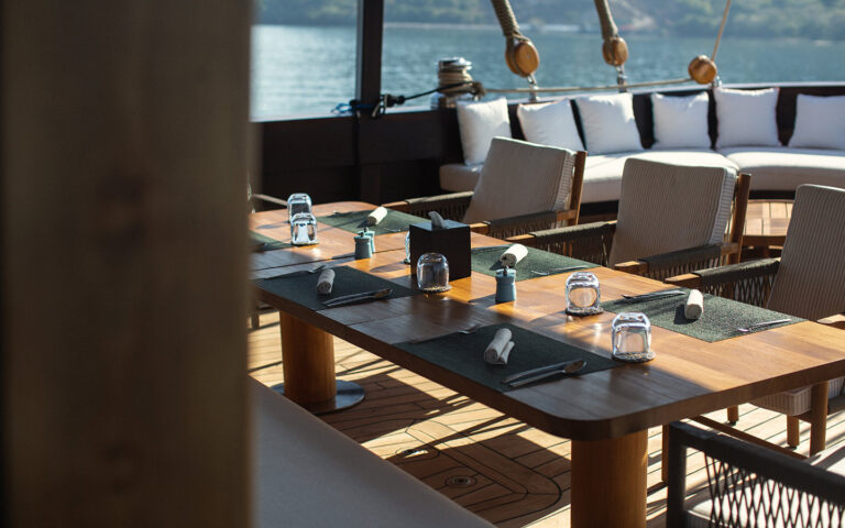 Deck dining