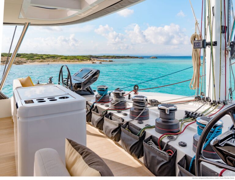 Flybridge helm controls