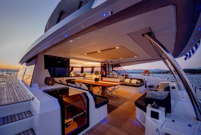 Evening al fresco dining on the aft deck