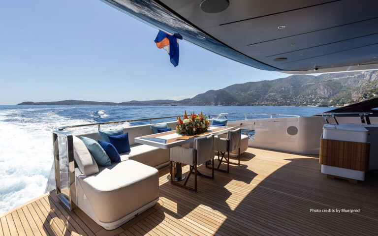 Aft deck (sistership)