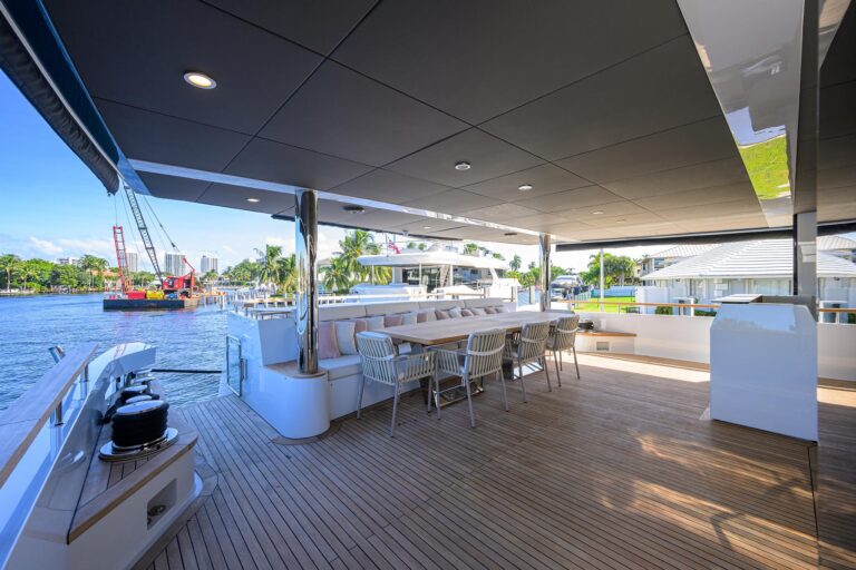 Luxury Deck