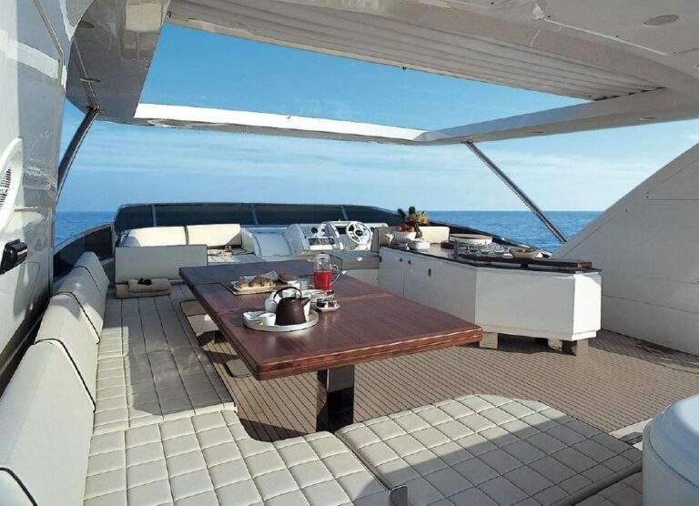 2008 Azimut 85 Fly Bridge