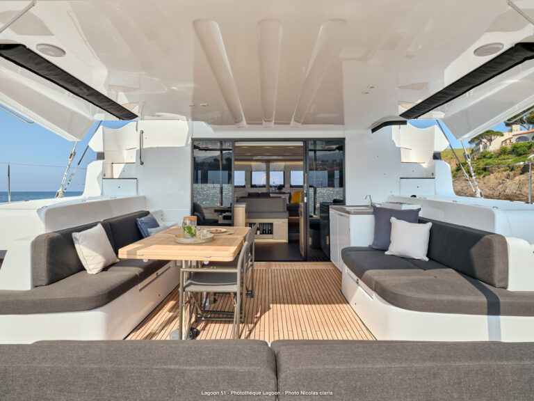 Aft Cockpit