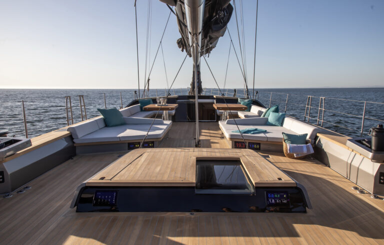 Deck Cockpit