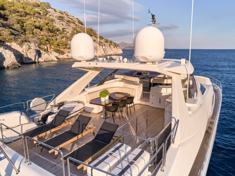 Flybridge Sun Deck