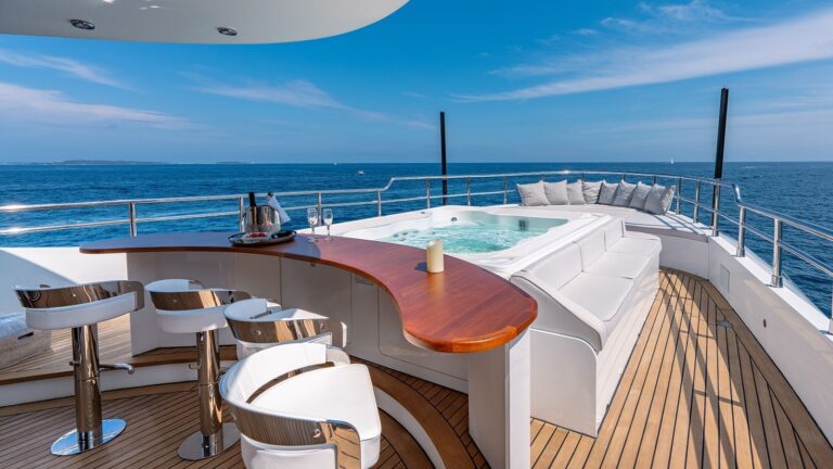 Jacuzzi And Seating