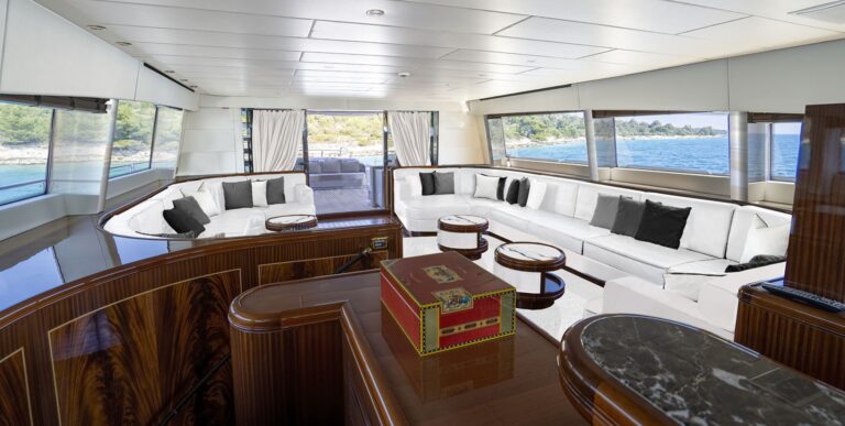 Main Salon View Aft