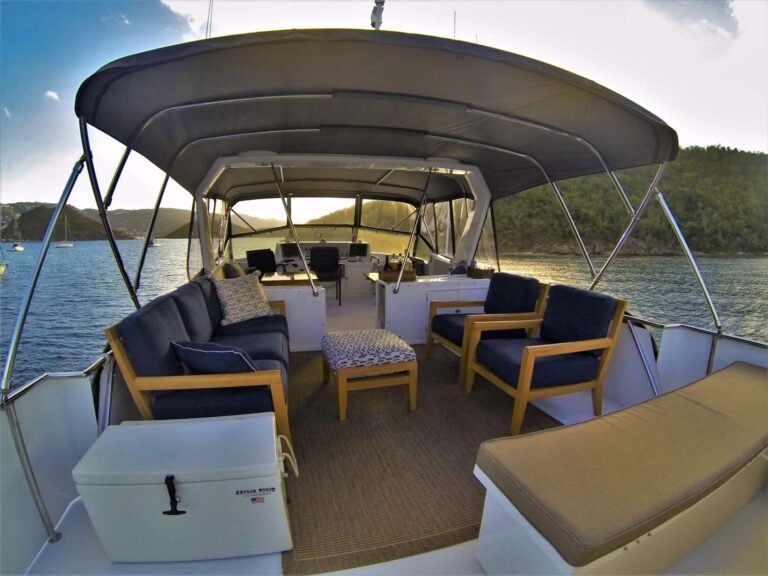 Motor Yacht MCGREGOR III Fly Bridge