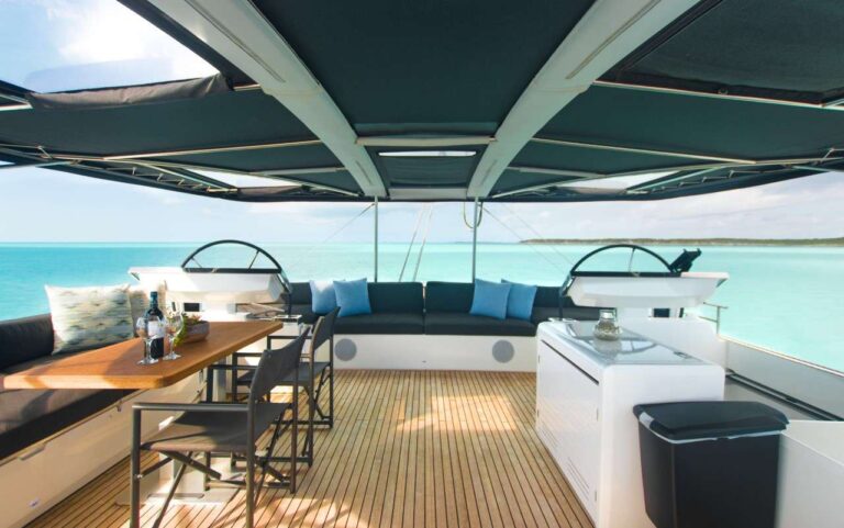 Sociable Flybridge