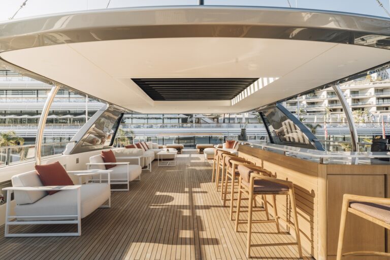 Sun Deck Bar And Seating
