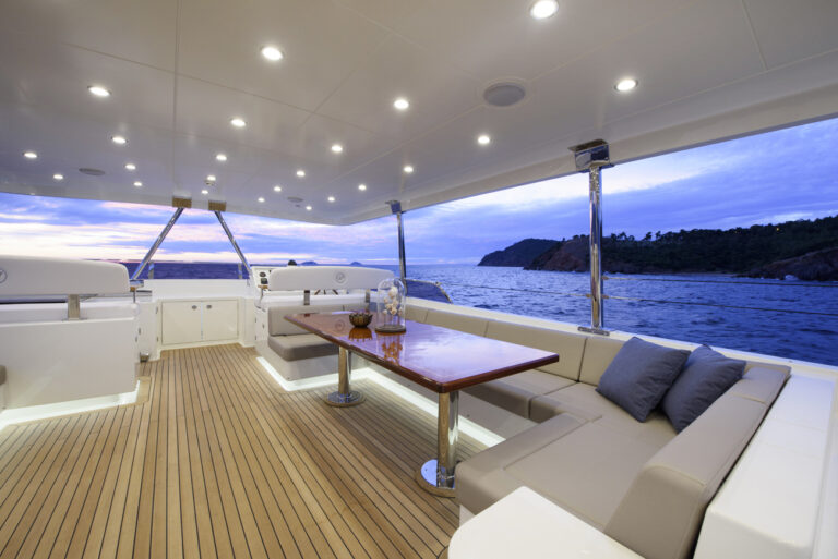 Sundeck Dining View Forward