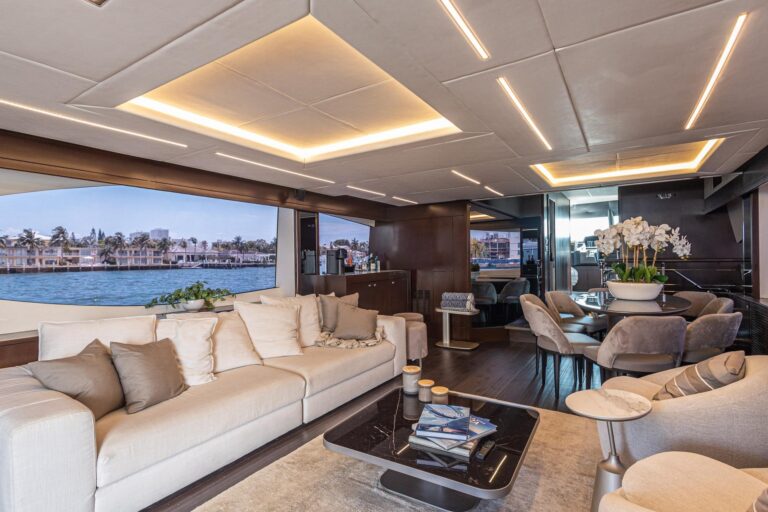 Superyacht MOZZ II Interior