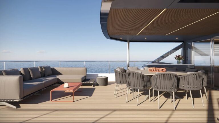 Upper Deck Aft - SEA BOSS