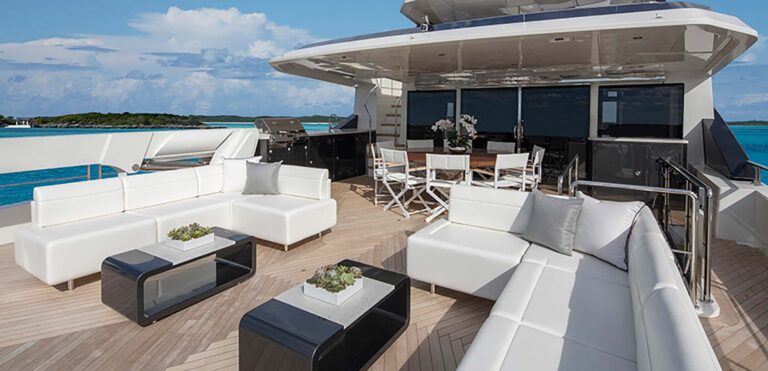 Bridge Deck Aft