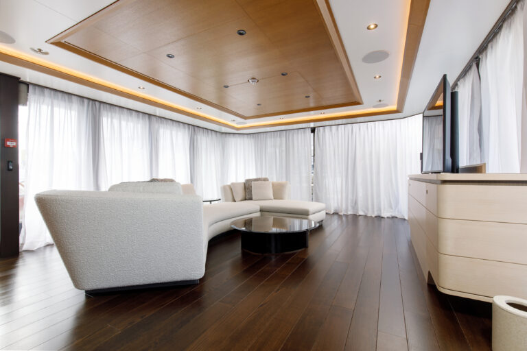 Contemporary Sky Lounge