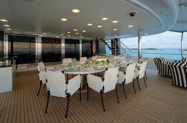 Deck Dining