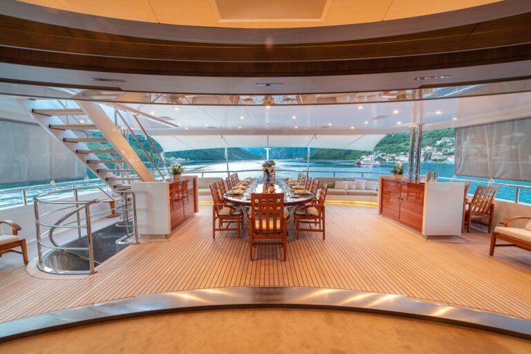 Deck Dining