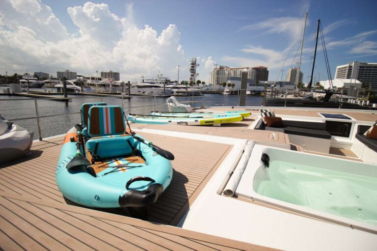 Foredeck Jacuzzi