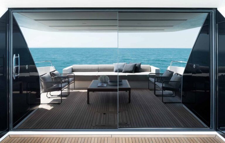 Main Deck Aft (sistership)