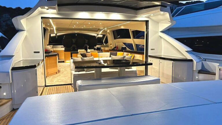 Main Deck Aft View Into Main Salon