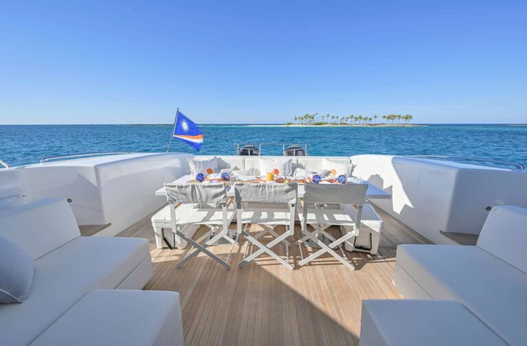 Main Deck Dining
