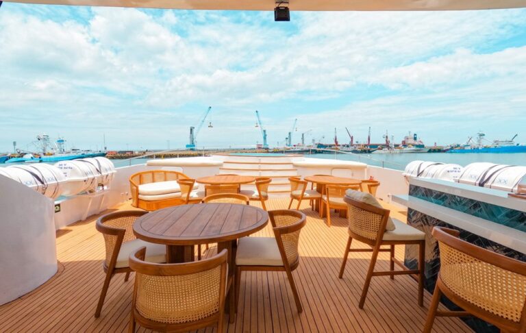 On Deck Bar