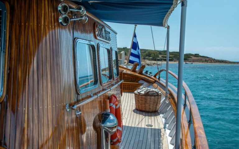 Side Deck View Forward