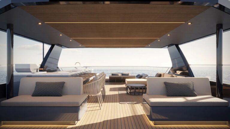 Sun Deck - SEA BOSS