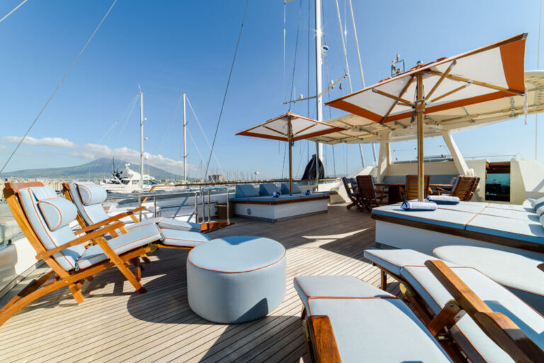 Beautiful Deck Furnishings