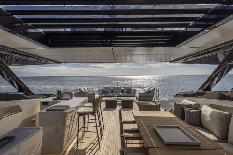Flybridge View Aft