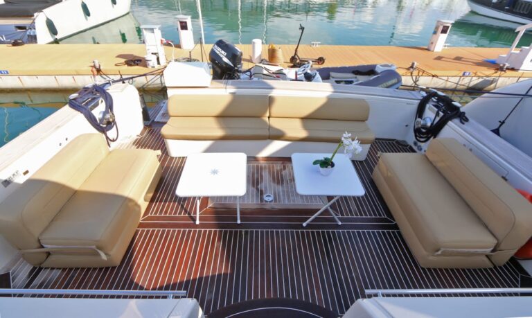 Main Deck Seating