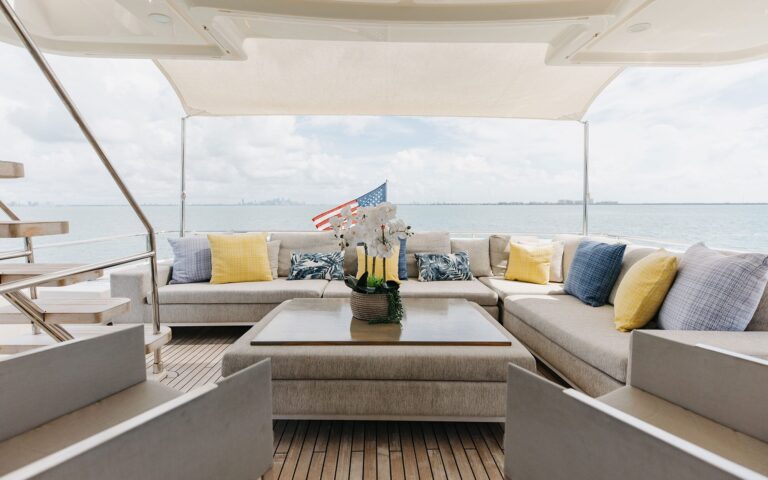 Seating On Main Deck