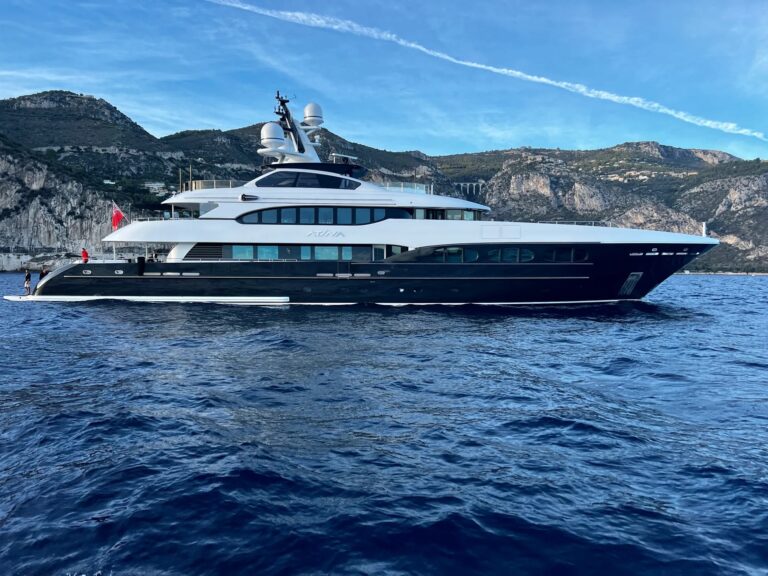 Starboard Side View