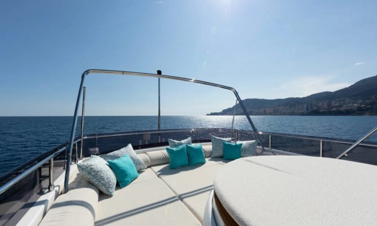 Sun Deck Jacuzzi And Sun Pads