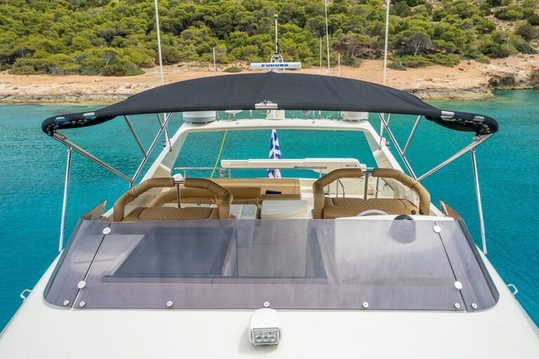 Sun Deck With Bimini Shade