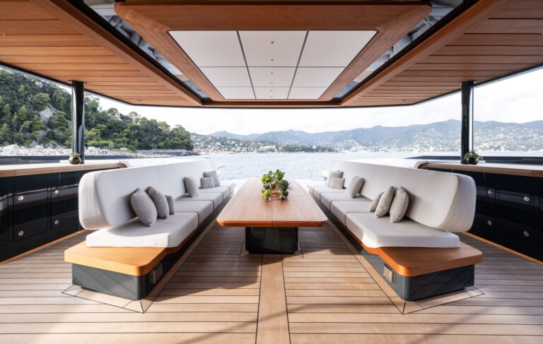 Aft Deck Seating