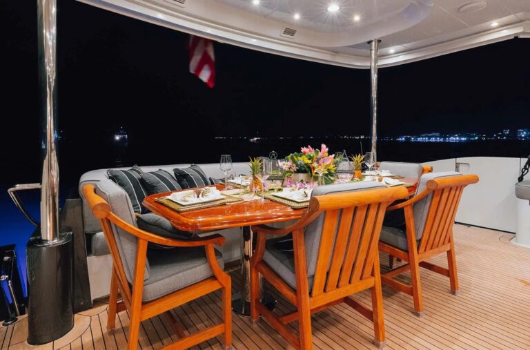 Main Deck Dining