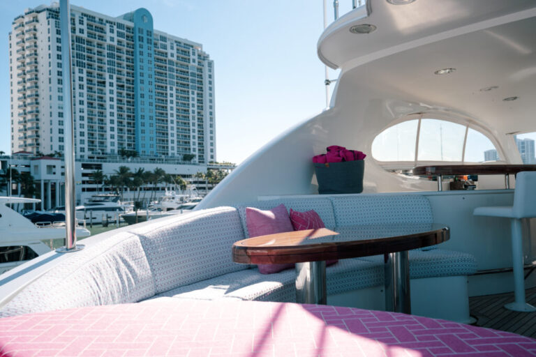 Sun Deck Seating