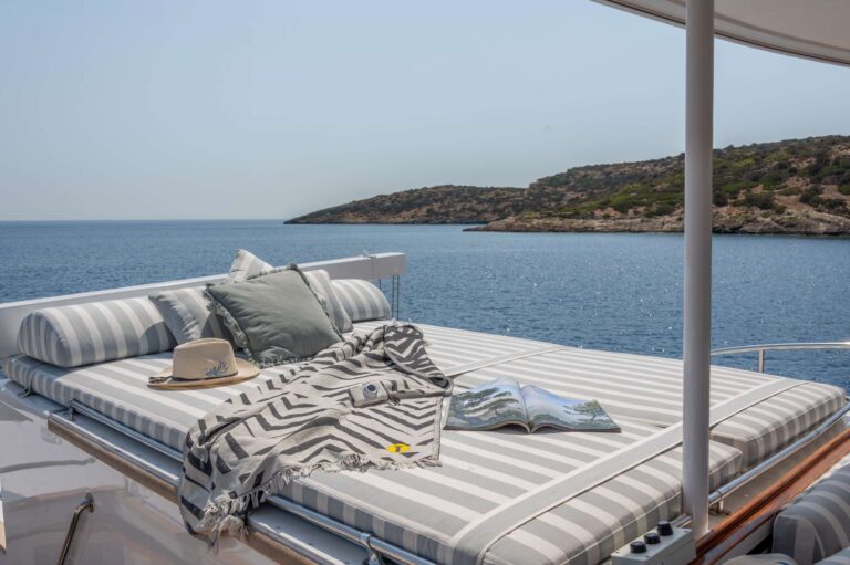 Upper Deck Sun Pads